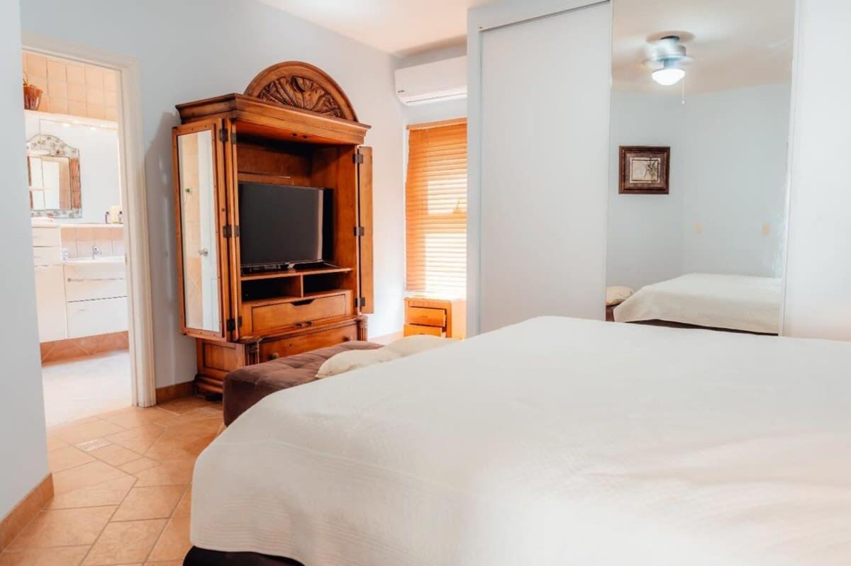 The Elegance Of Tierra Del Sol With Private Pool Villa Palm Beach Exteriör bild