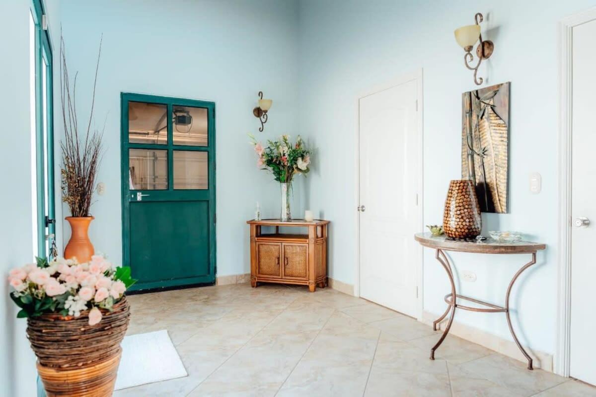 The Elegance Of Tierra Del Sol With Private Pool Villa Palm Beach Exteriör bild